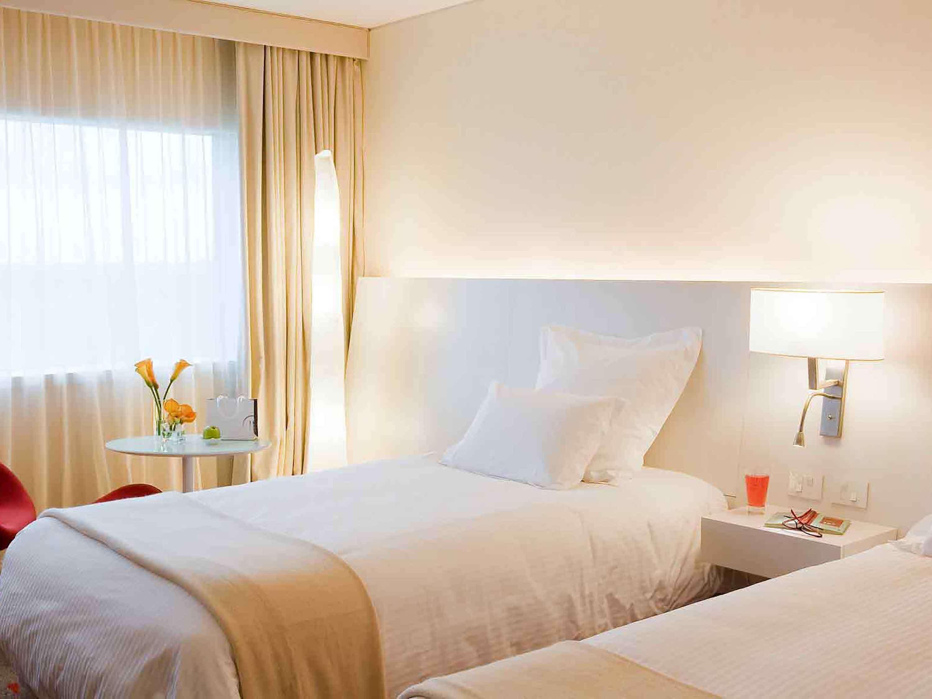 Hotel Pullman City Center Росарио Екстериор снимка